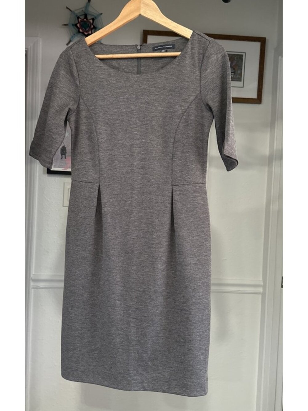 Banana Republic Gray Stretch Sheath Dress – Size 4